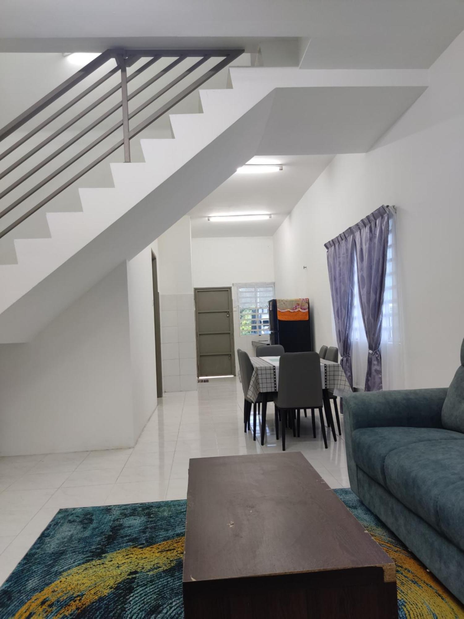 2Storey Asraf'S Homestay Seri Iskandar Exterior foto